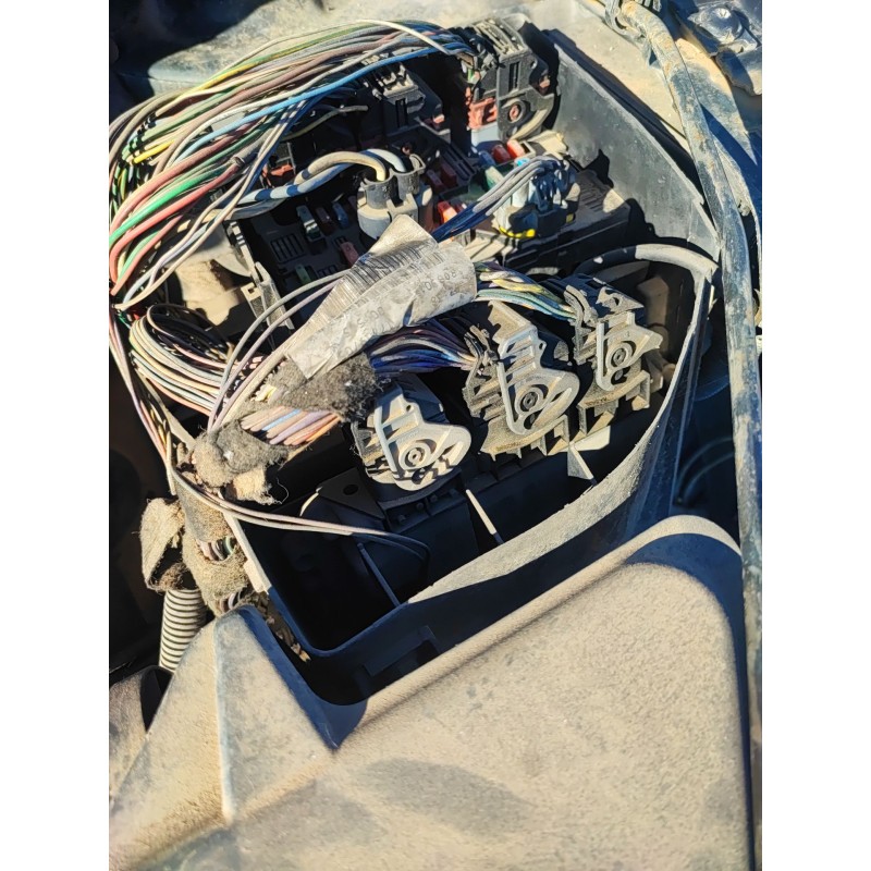 Recambio de centralita motor uce para peugeot 307 break (3e) 1.6 hdi referencia OEM IAM   