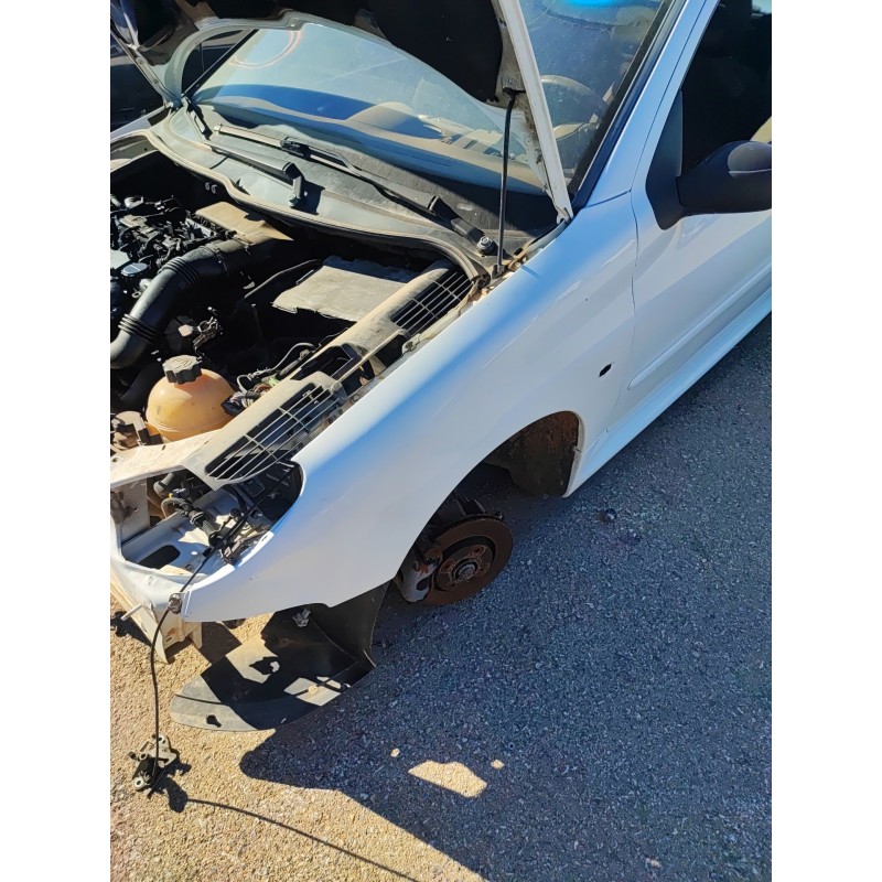 Recambio de aleta delantera izquierda para peugeot 206 hatchback (2a/c) 1.6 hdi 110 referencia OEM IAM   