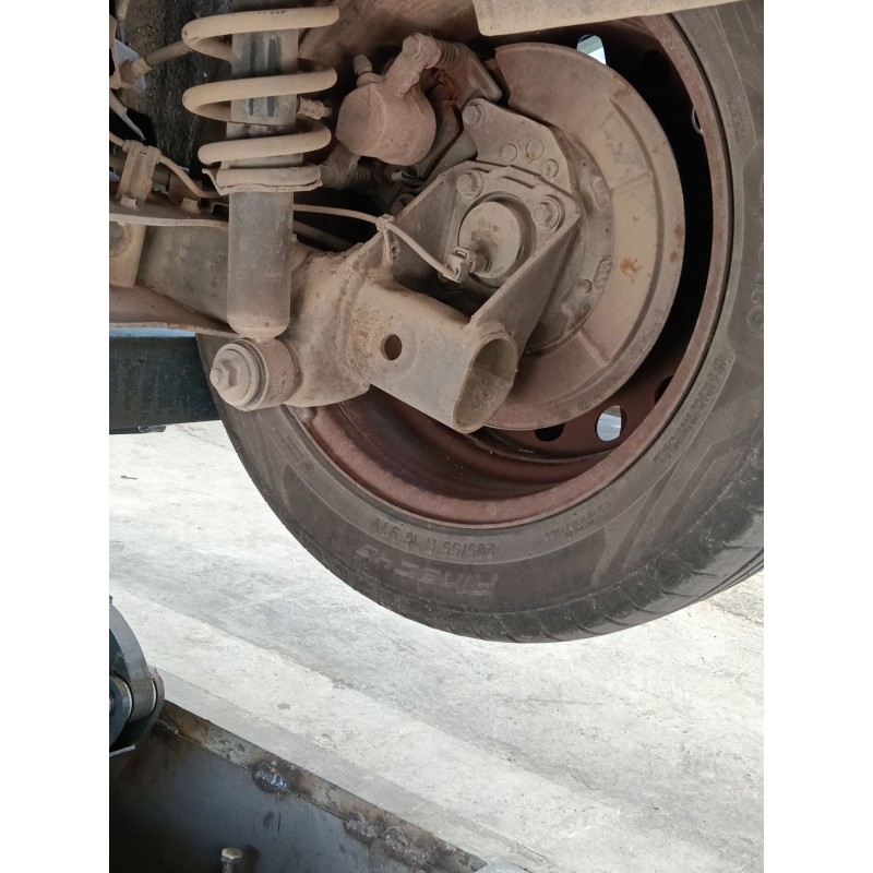 Recambio de mangueta trasera derecha para toyota corolla verso (zer_, zze12_, r1_) 2.2 d-4d (aur10_) referencia OEM IAM   