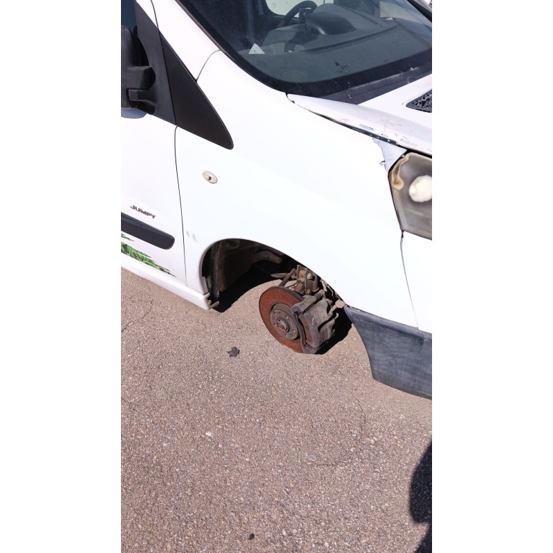 Recambio de aleta delantera derecha para citroën jumpy ii furgoneta 2.0 hdi 120 referencia OEM IAM   
