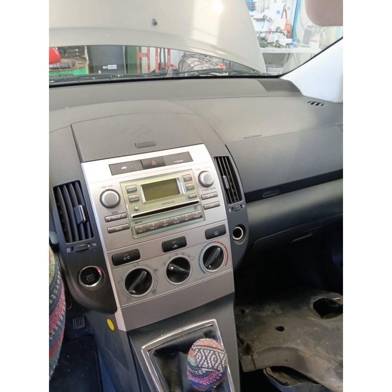 Recambio de consola central para toyota corolla verso (zer_, zze12_, r1_) 2.2 d-4d (aur10_) referencia OEM IAM   