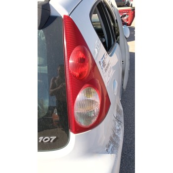 Recambio de piloto trasero derecho para peugeot 107 (pm_, pn_) 1.0 referencia OEM IAM   