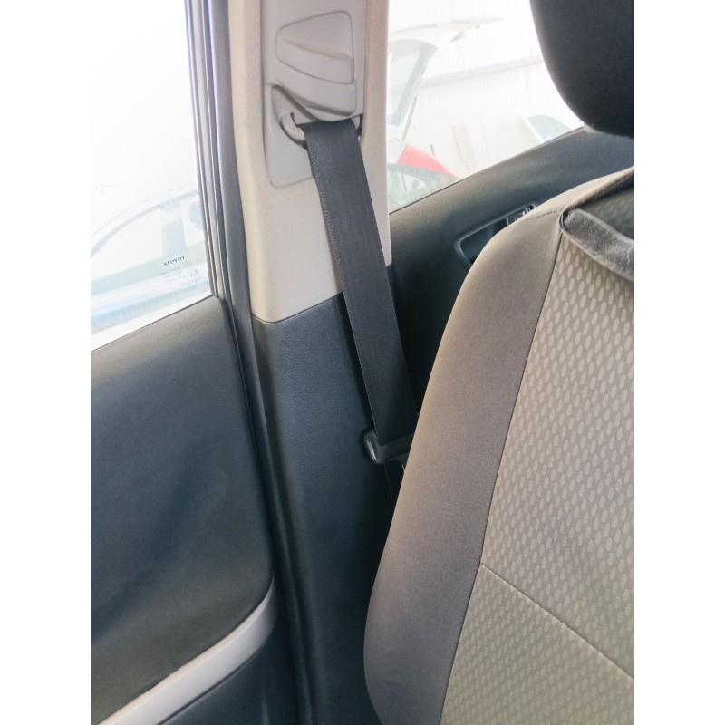 Recambio de cinturon seguridad delantero derecho para toyota corolla verso (zer_, zze12_, r1_) 2.2 d-4d (aur10_) referencia OEM 
