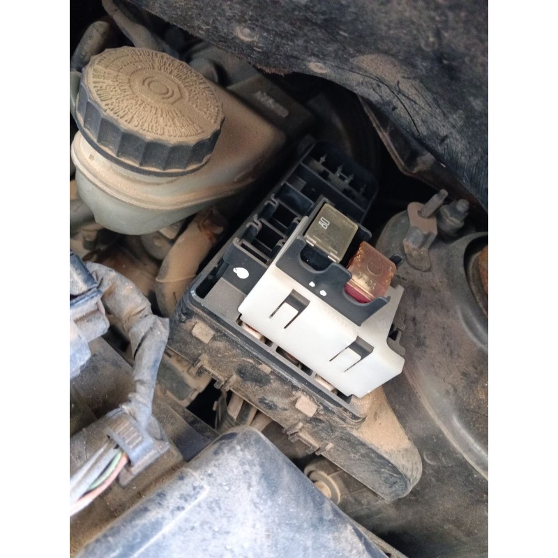 Recambio de caja reles / fusibles para toyota corolla verso (zer_, zze12_, r1_) 2.2 d-4d (aur10_) referencia OEM IAM   