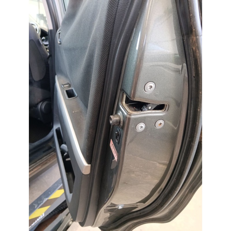 Recambio de cerradura puerta trasera derecha para toyota corolla verso (zer_, zze12_, r1_) 2.2 d-4d (aur10_) referencia OEM IAM 