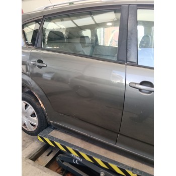 Recambio de puerta trasera derecha para toyota corolla verso (zer_, zze12_, r1_) 2.2 d-4d (aur10_) referencia OEM IAM   