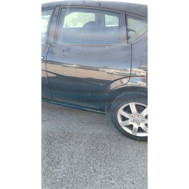 Recambio de puerta trasera izquierda para seat leon (1p1) 1.9 tdi referencia OEM IAM   