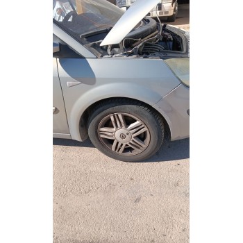 Recambio de aleta delantera derecha para renault scénic ii (jm0/1_) 2.0 (jm05, jm0u, jm1n, jm1u, jm2v) referencia OEM IAM   