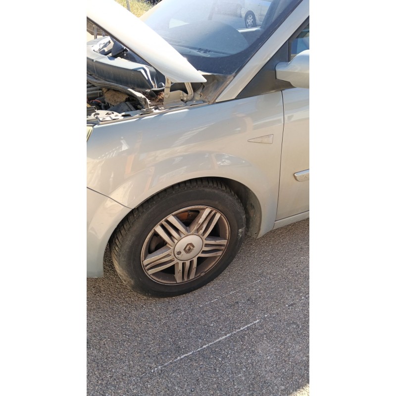 Recambio de aleta delantera izquierda para renault scénic ii (jm0/1_) 2.0 (jm05, jm0u, jm1n, jm1u, jm2v) referencia OEM IAM   
