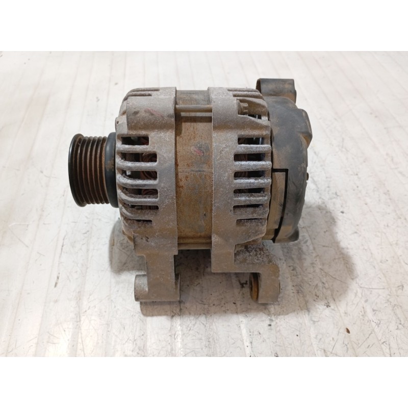 Recambio de alternador para chevrolet aveo hatchback (t300) 1.2 referencia OEM IAM 13502982  