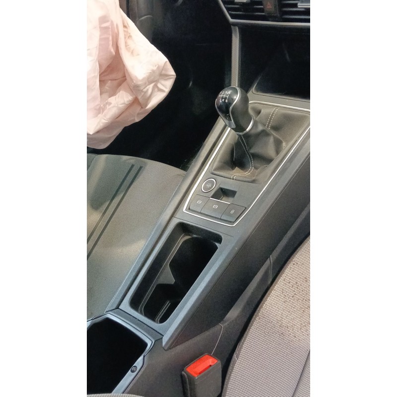 Recambio de consola central para seat leon sportstourer (kl8, kld) 2.0 tdi referencia OEM IAM   