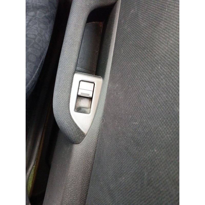 Recambio de mando elevalunas trasero izquierdo para honda fr-v (be) 2.0 (be3) referencia OEM IAM   