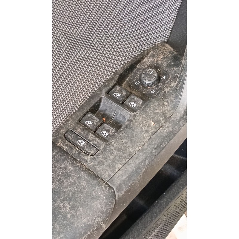 Recambio de mando elevalunas delantero izquierdo para seat leon sportstourer (kl8, kld) 2.0 tdi referencia OEM IAM   