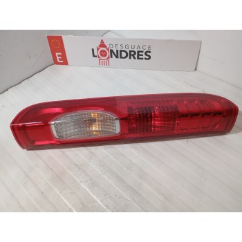 Recambio de piloto trasero izquierdo para renault trafic ii autobús (jl) 2.0 (jl0a) referencia OEM IAM 8200415250  