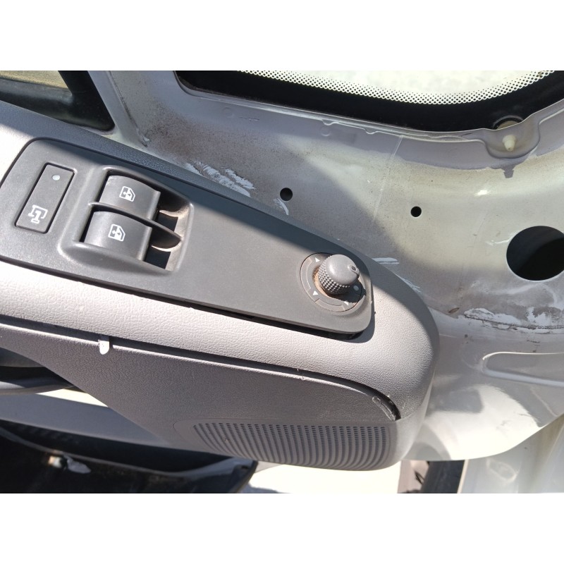 Recambio de mando elevalunas delantero izquierdo para peugeot boxer furgoneta 2.2 hdi 100 referencia OEM IAM   
