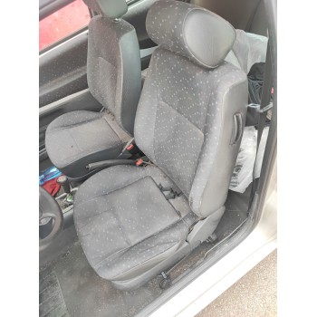 ASIENTO DELANTERO IZQUIERDO 